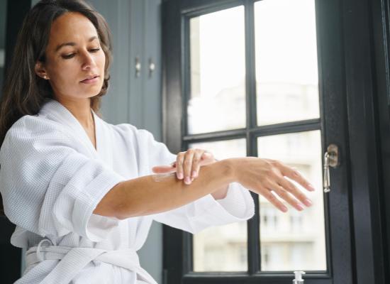 Les soins de la peau post-exposition au soleil